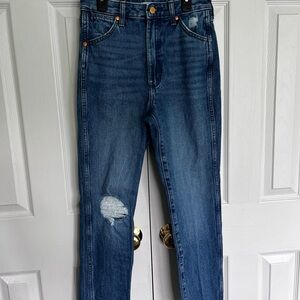 Wrangler Women’s Heritage Slim Walker Distressed Jeans